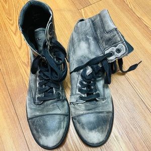 Diesel boots. Distressed.